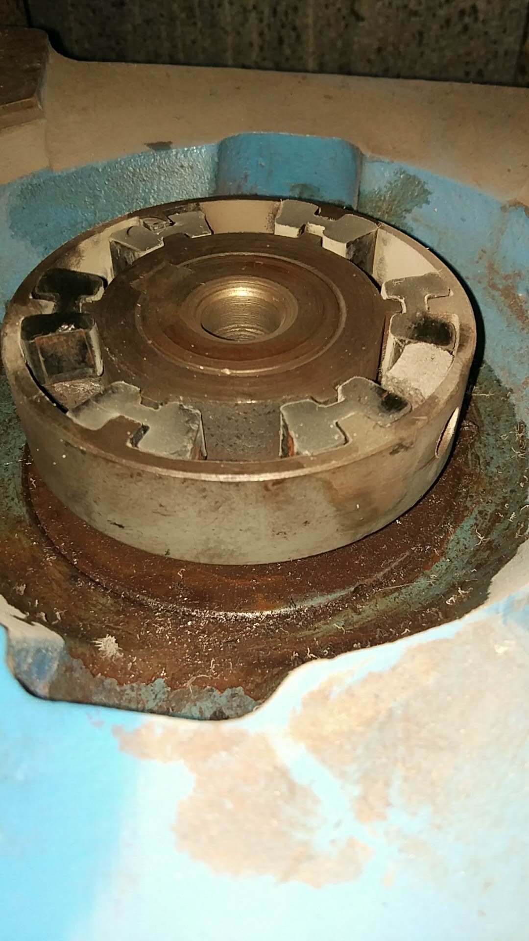 需求巨人通力扶梯曳引机联轴器
